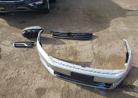 2016 Volkswagen Passat 1.8T S from USA, damaged, VIN 1VWAT7A39GC014305